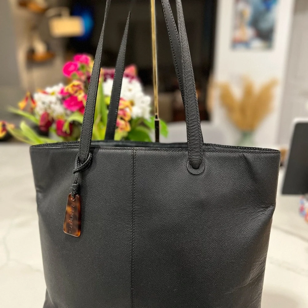 💯Authenthic CHANEL Caviar Black leather Tote bag Circa 1997-99.